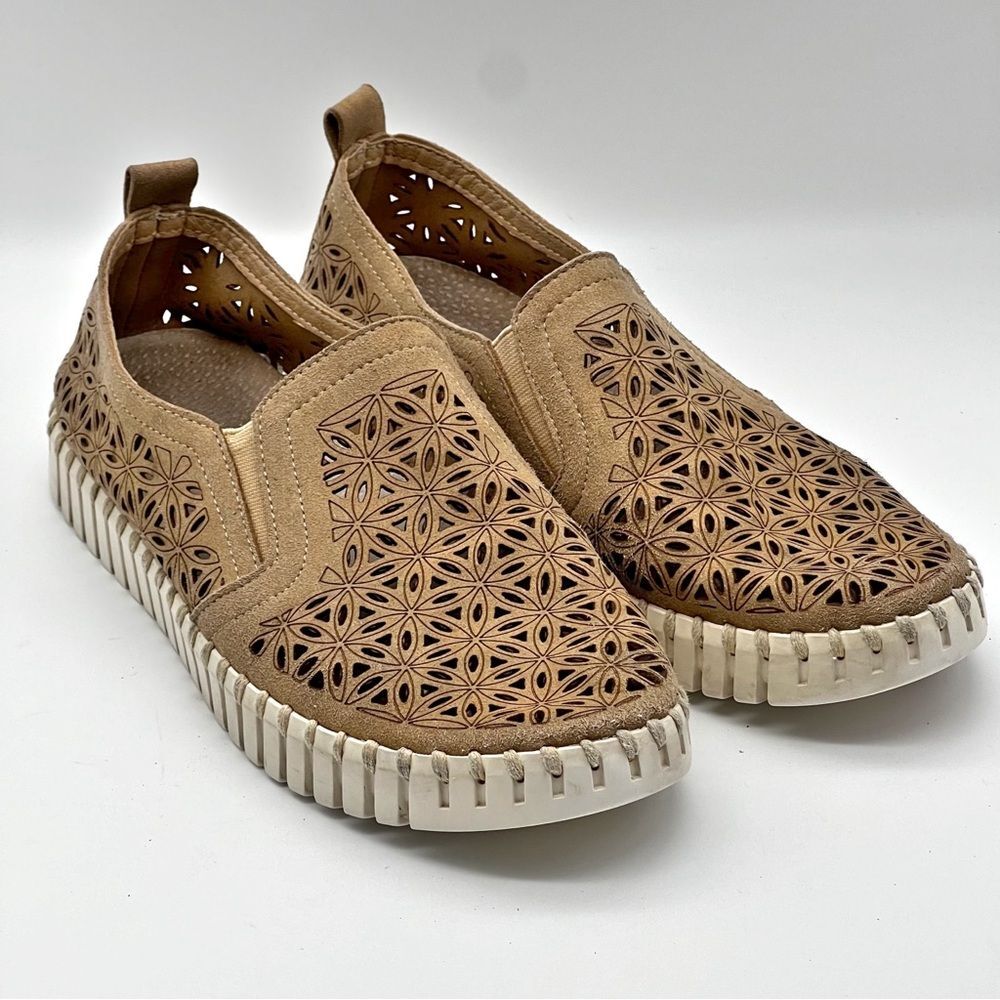 Ilse Jacobsen Tulip Brown Vegan Suede Floral Cutout Slip On Flats Women’s 9